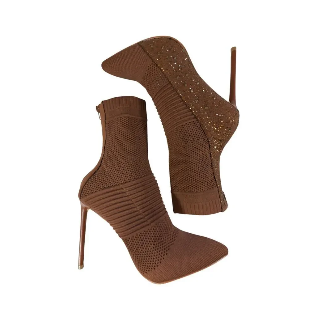 NWOT! ROUGE HELIUM! LUXE BROWN KNIT ELASTIC FITTED STILETTO ANKLE BOOTS! SZ 10M